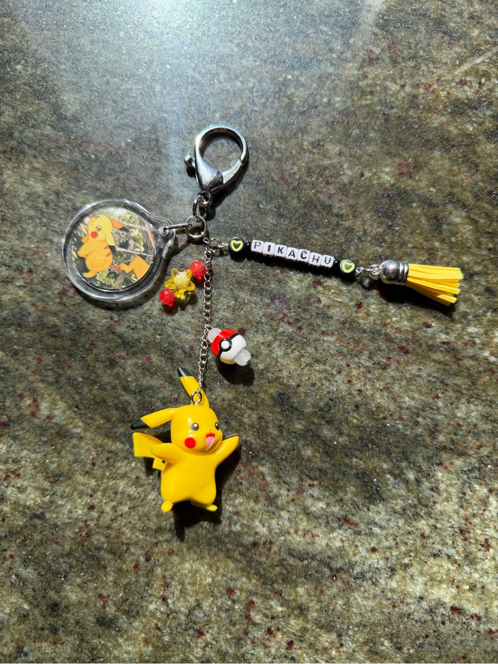 Pokemon Pikachu Keychain - Picture 7 of 7